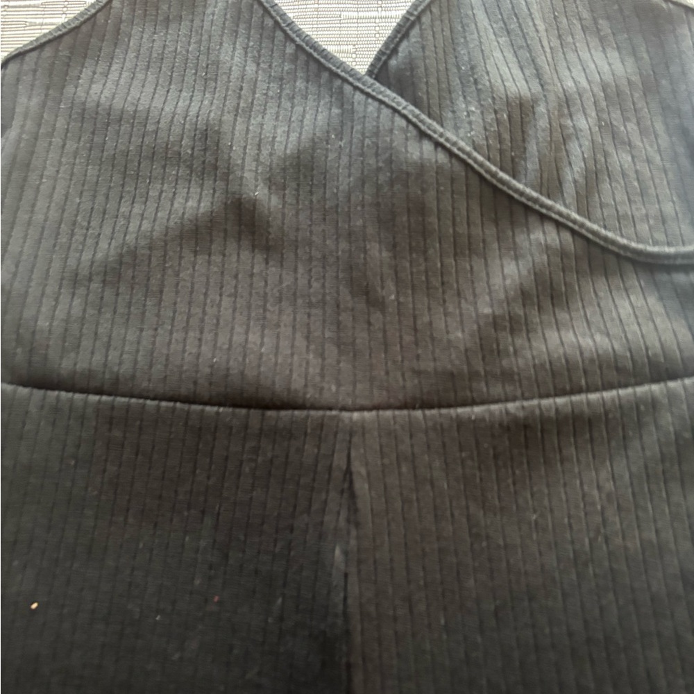 Forever 21 size medium black jumper comes above the ankles cute with heels. - Picture 6 of 7